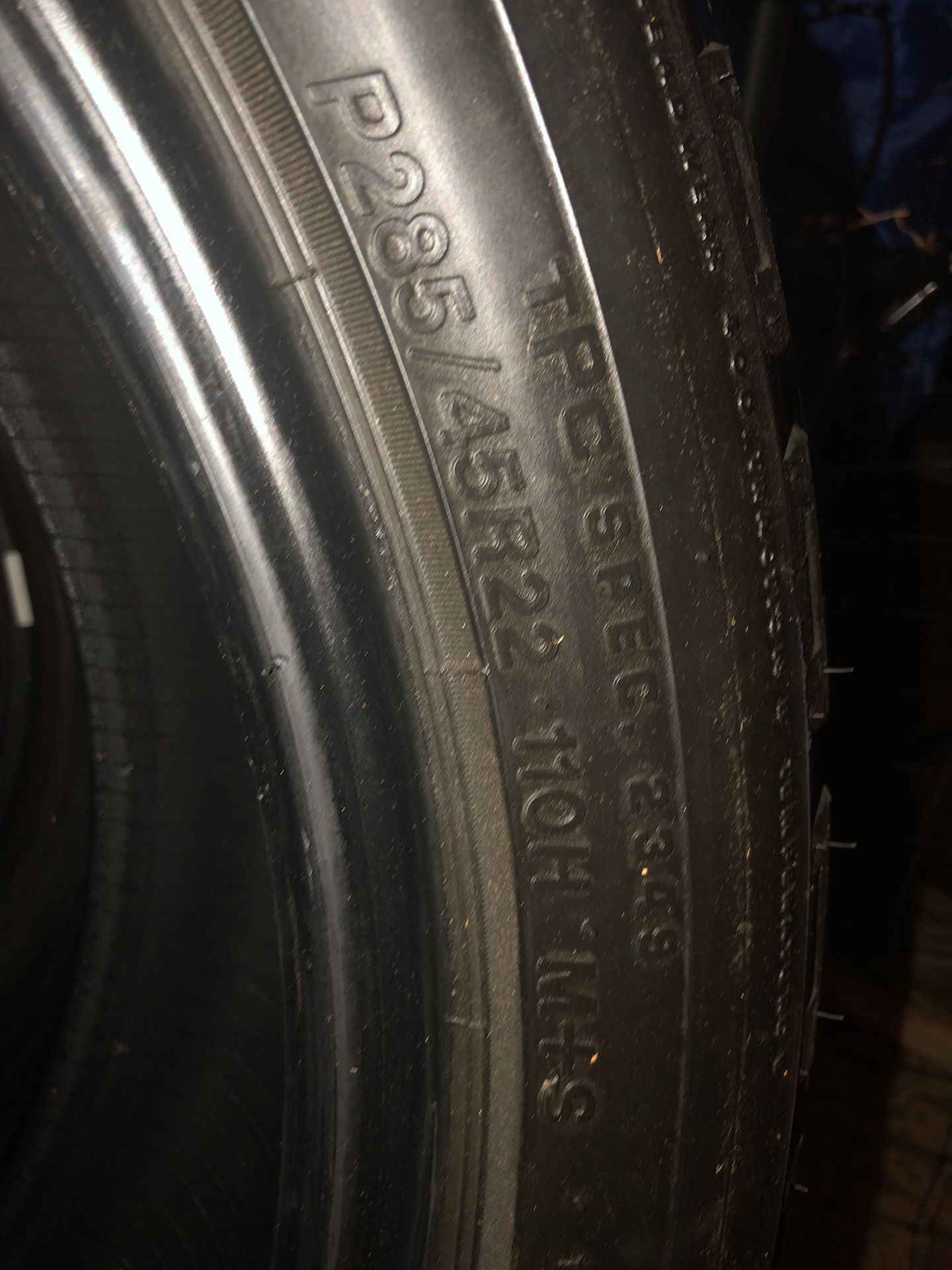 Dueler Bridgestone 22s off a GMC Denali $170