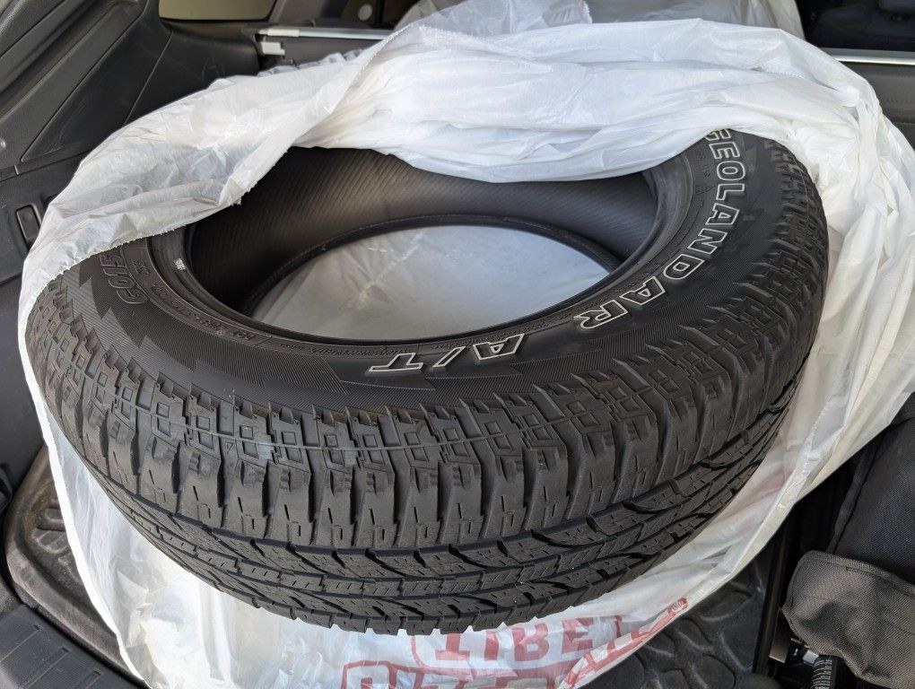 Yokohama A/T G015 Used 225 65r17
