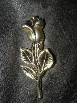 Rose pin
