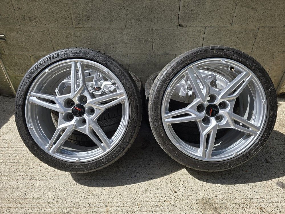 2022 Chevrolet Corvette Wheels