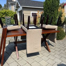 Dining Room Table With 2 Extensions and 4 Chairs