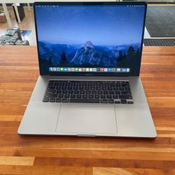 Apple MacBook Pro 💻 2019 16” 6-Core i7 16GB DDR4 - 500GB SSD - RADEON PRO 4GB VRAM!