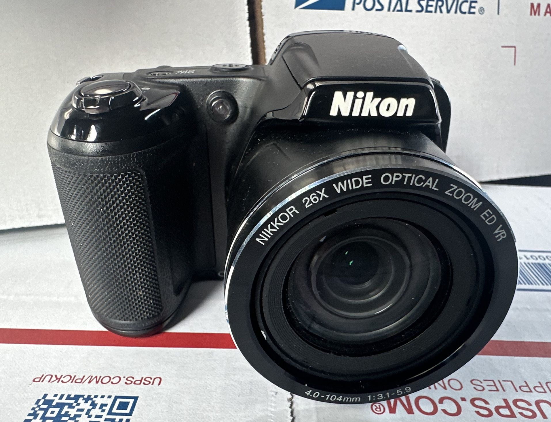 Nikon COOLPIX L330 20.2MP 26X Zoom Bridge Digital Camera Tested & Working