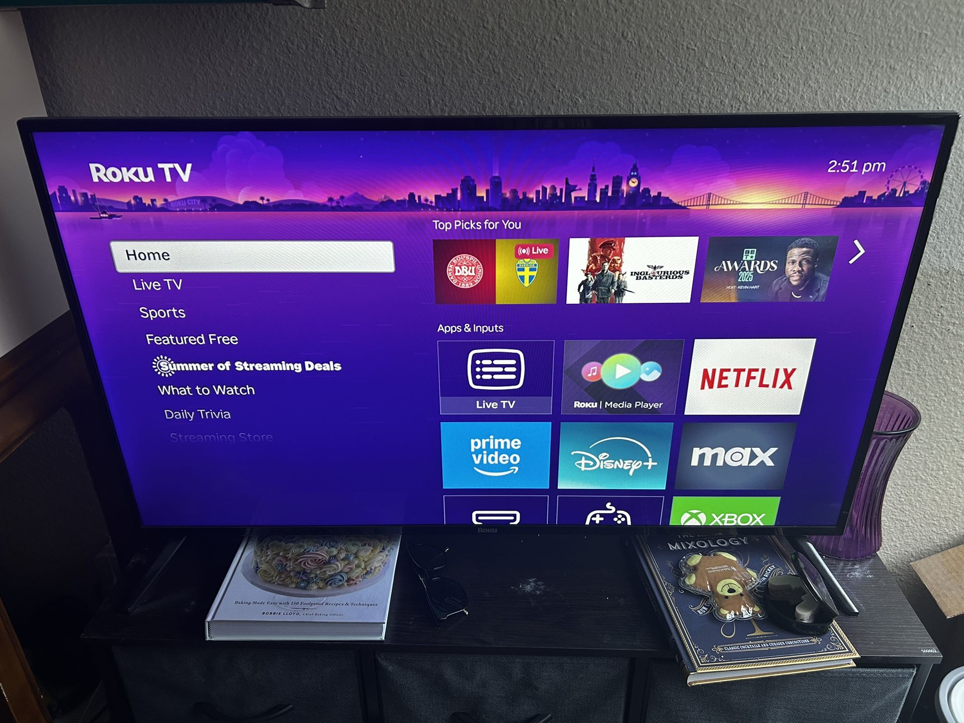 Roku Television 40inch 1080p Full HD w/ voice remote