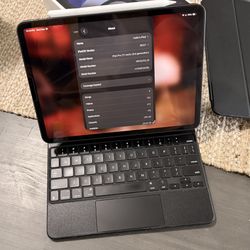 iPad Pro 11” – 256GB + Magic Keyboard + Apple Pencil + Magnetic Case – Full Bundle!