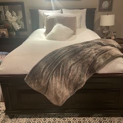 Queen Bed Frame Head And Footboard 