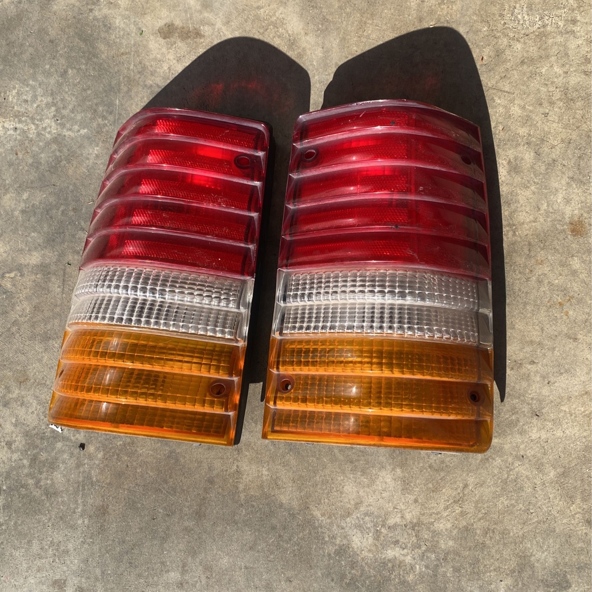 Ford Aerostar Taillights