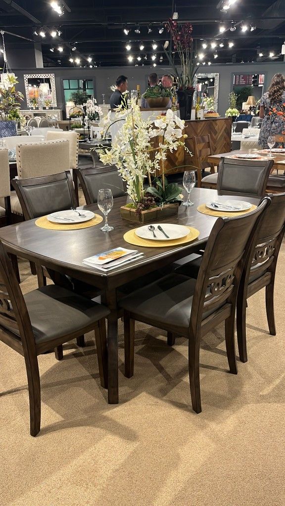 Holly Dining Table$10 Down payment,financing and Delivery Available