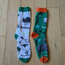 Ireland Socks And Jocks Shamrock, Black Sheep Mid-Calf Socks Size UK 8-12 Unisex. Good Luck Charm.
Made In Dublin Ireland. 