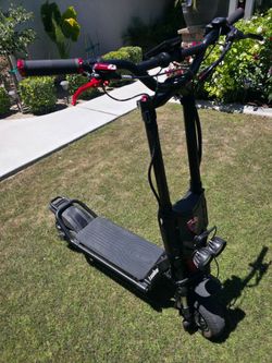 Kaabo Wolf King GT Pro Electric Scooter