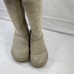 Beige Ugg Boot Size 5