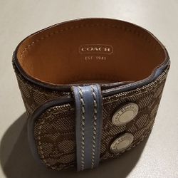 Coach Leather Braclet Small