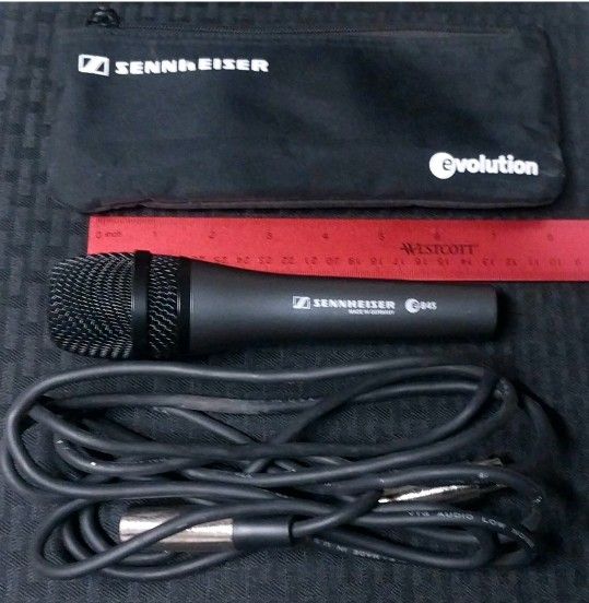 Sennheiser e845 Handheld Super-cardioid Dynamic Microphone Bag Cord Lot GREAT!