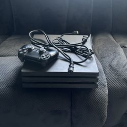 PS4 Plus Black 