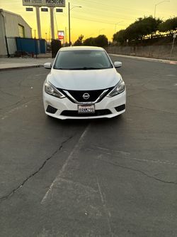 Nisan Altima SV 2018 título limpio 148.672 millas pasa smog placas diciembre 2026 estéreo de pantalla con cámara de reversa bluetooh sistema sport y