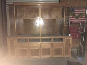 Entertainment center