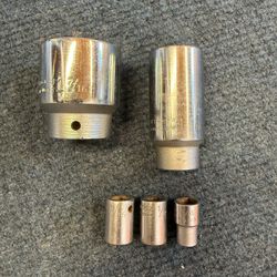 Wright Tools USA 1-7/16 1-1/6 9/16 1/2 3/8 Sockets