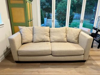 Free sofa set