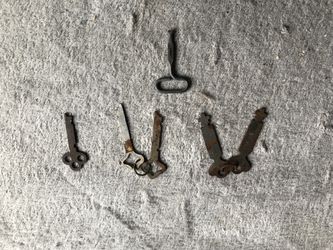Flat Stamp Antique keys