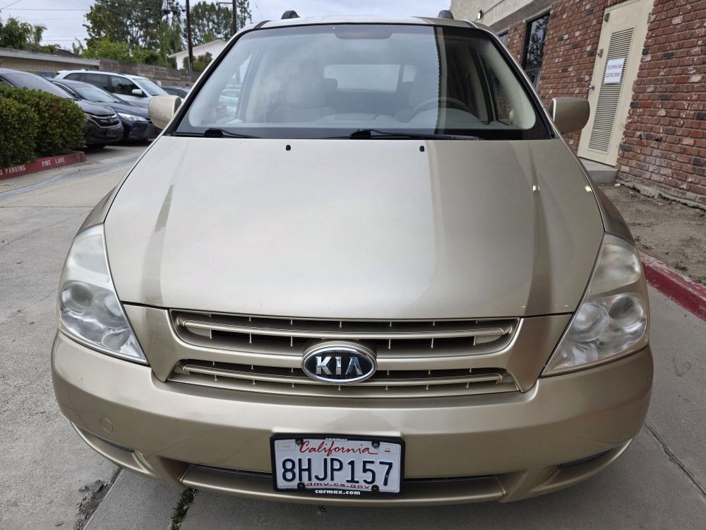 2008 KIA Sedona