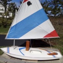 AMF Alcort  Sunfish Sailboat              (Late 1970s To  Early 1989s)