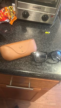 Ray-Ban Brown Leather Sunglasses Case With Glasses