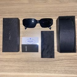 Prada Sunglasses SPR17W