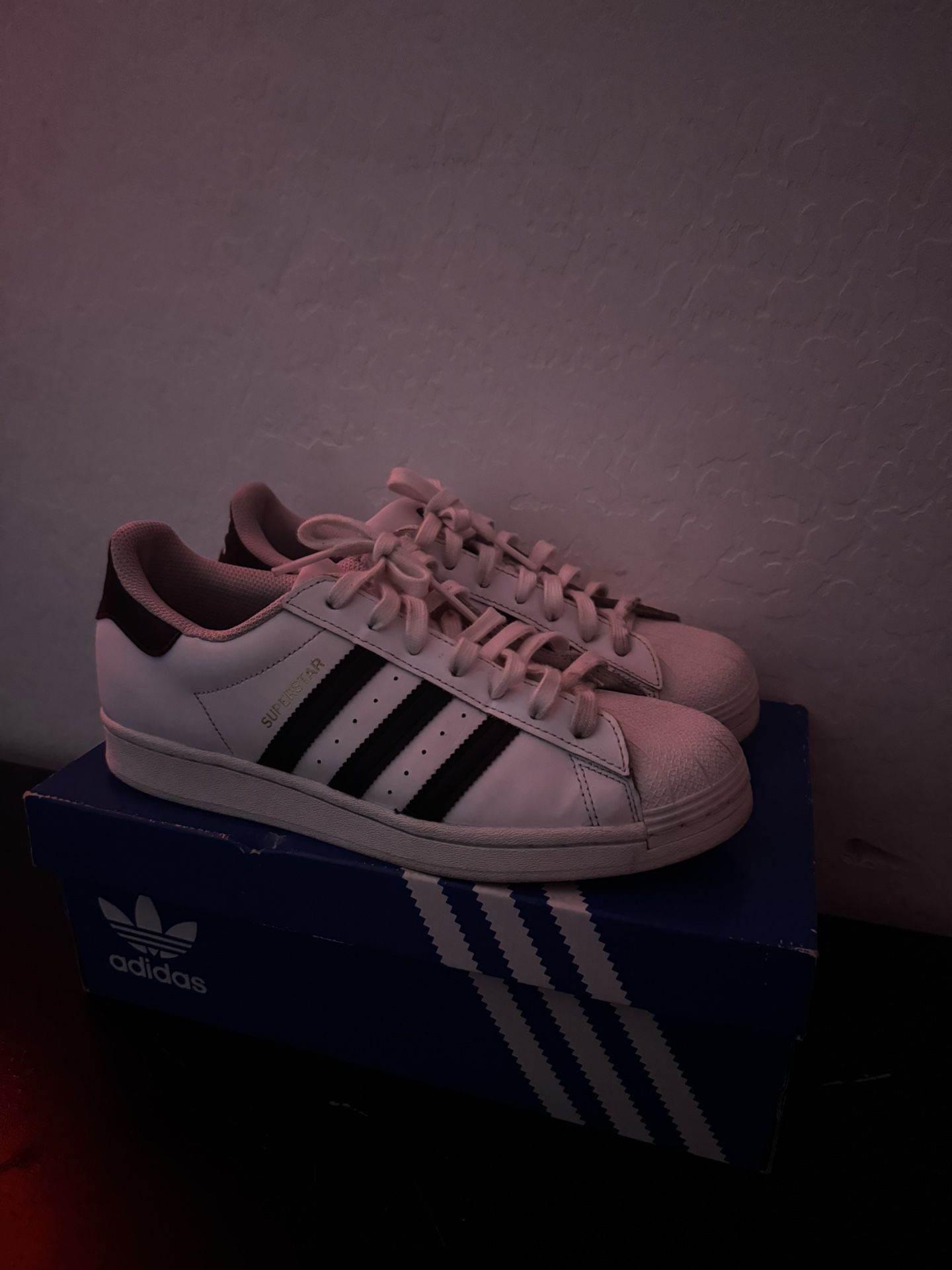 White/black Adidas Superstars Size 8 Men’s