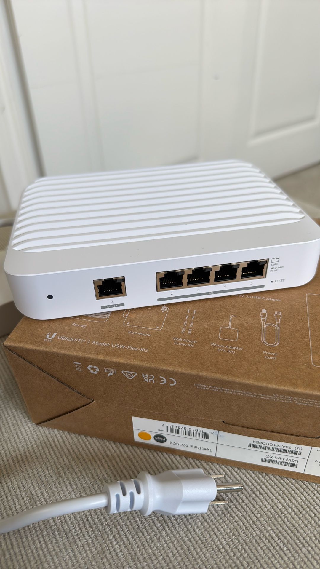 Ubiquiti UniFi Flex XG Switch