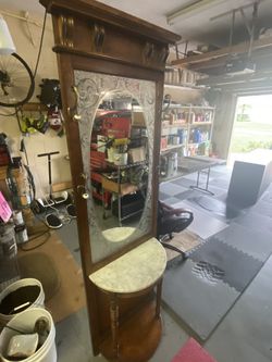 Nice Detailed Mirror With Wood And Marble Stand 