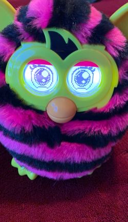 2012 FURBY BOOM HOT PINK & BLACK ZEBRA STRIPES ELECTRONIC INTERACTIVE CHATTY TOY