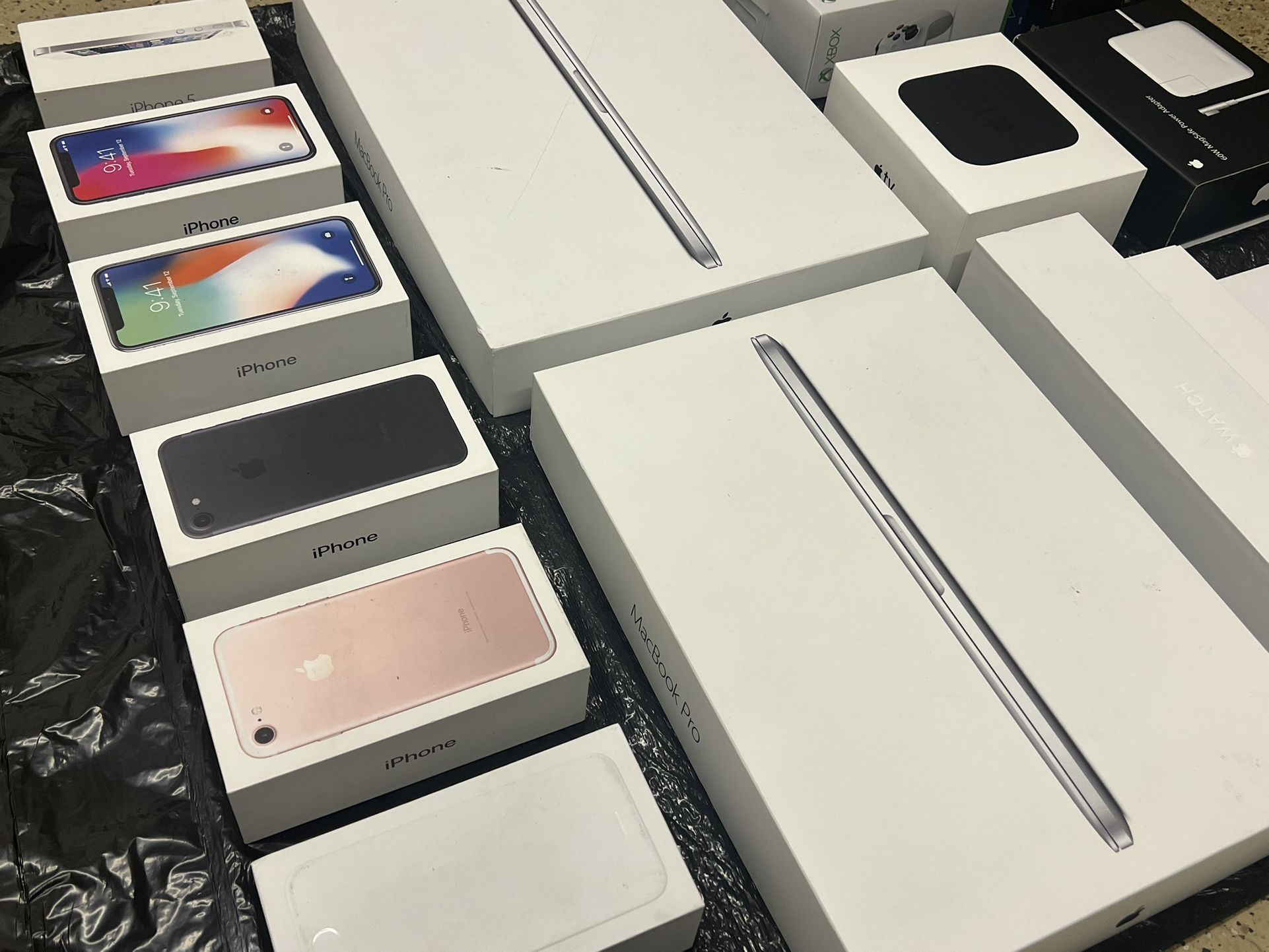 Christmas iPhone box Prank