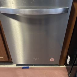 Whirlpool Dishwasher 