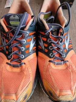 SELLING TOGETHER****Men's Sneakers Size 11-Brooks and Nike Renew 