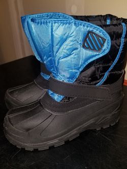 Kids snow boots - Youth Size 6
