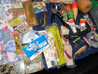 50 pieces of fishing tackle