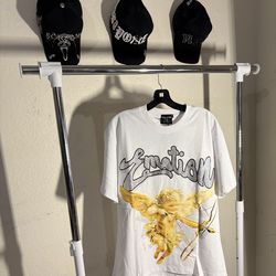 T-shirt mixed emotion