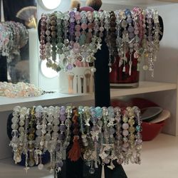 Bracelets 