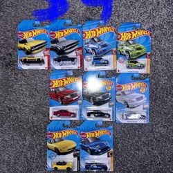 Hot Wheels Collection 60+ LOOK AT PAGE