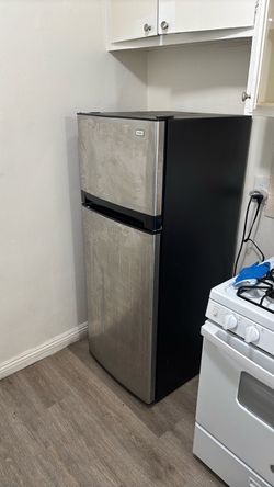 Haier Top-Freezer Refrigerator Stainless Steel