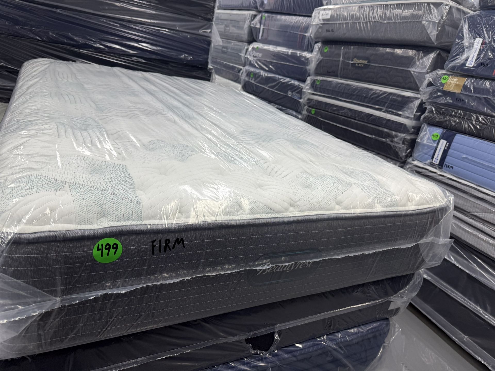 FULL SIZE SIMMONS BEAUTYREST (FIRM) MATTRESS & BOX SPRING BED SET