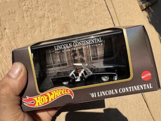 Hot Wheels Lincoln Continental Lowrider