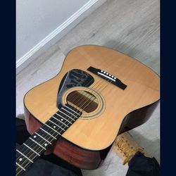 Yamaha guitar 