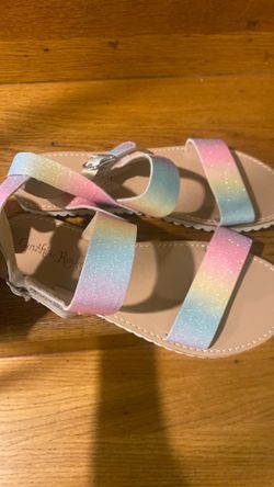 New kids sandals size 3