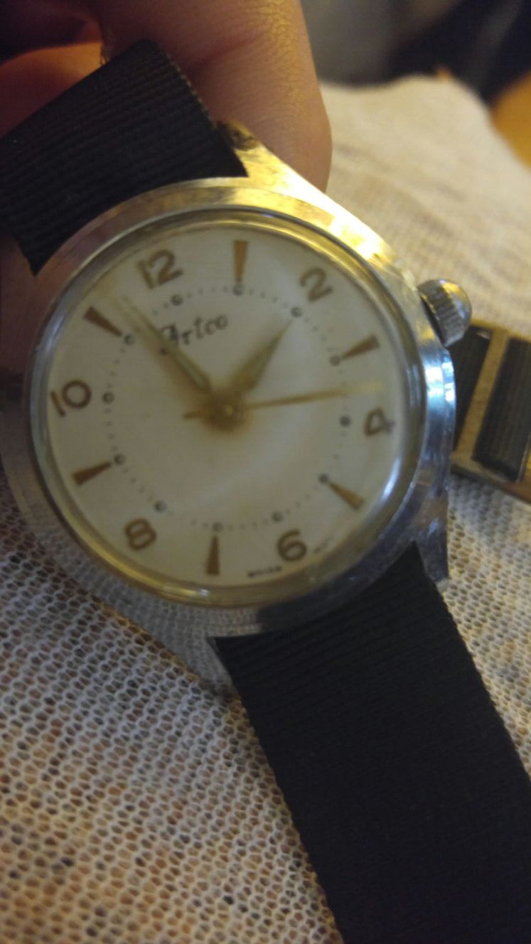 Artco Swiss Nivarox Watch