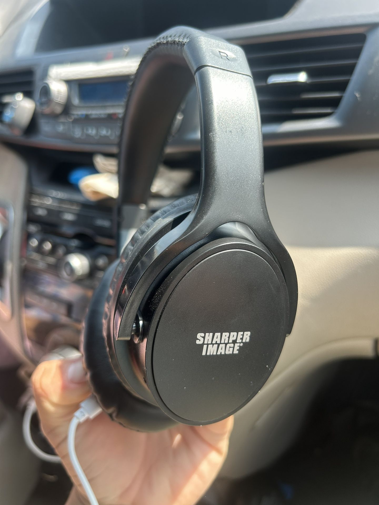 Bluetooth earphones