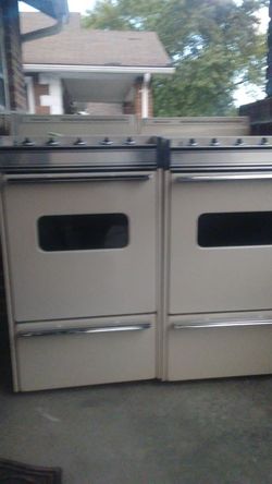 Two electric stoves 150 a piece