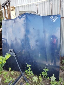 HOOD FOR SALE 88 FLEETWOOD !! 