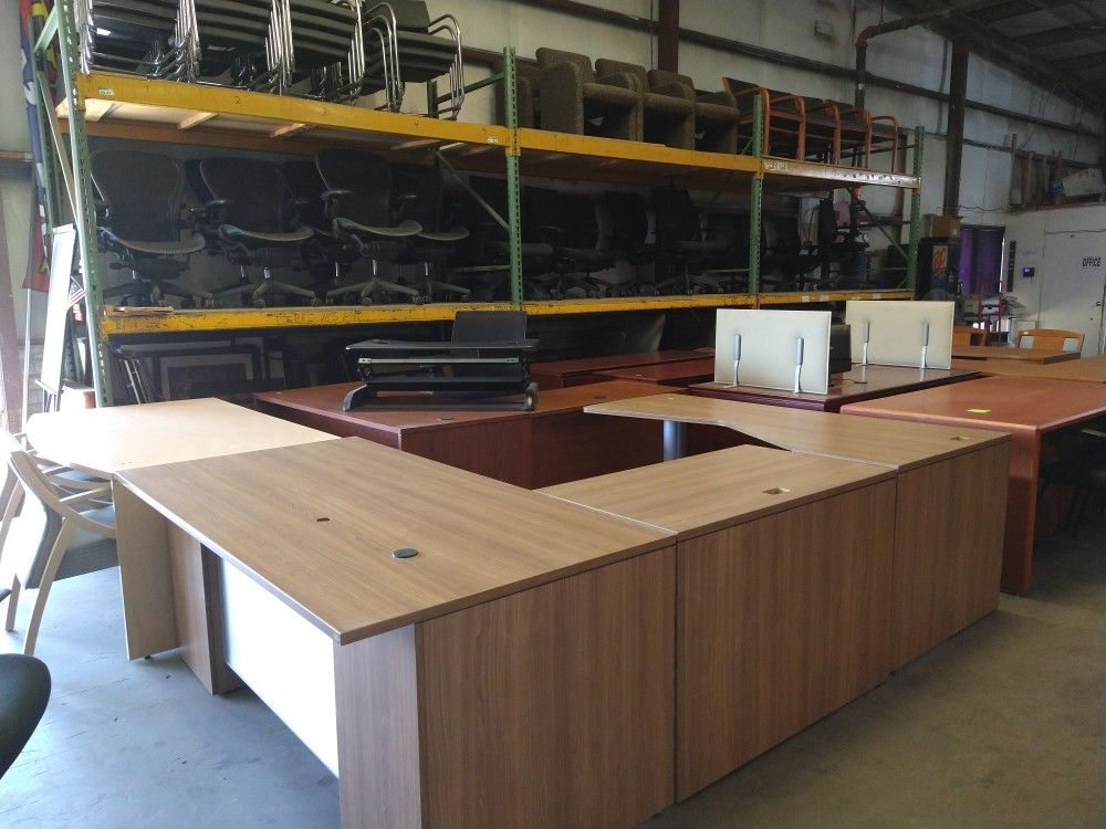 DESKS - Chairs - SATURDAY OFFICE FURNITURE BLOWOUT