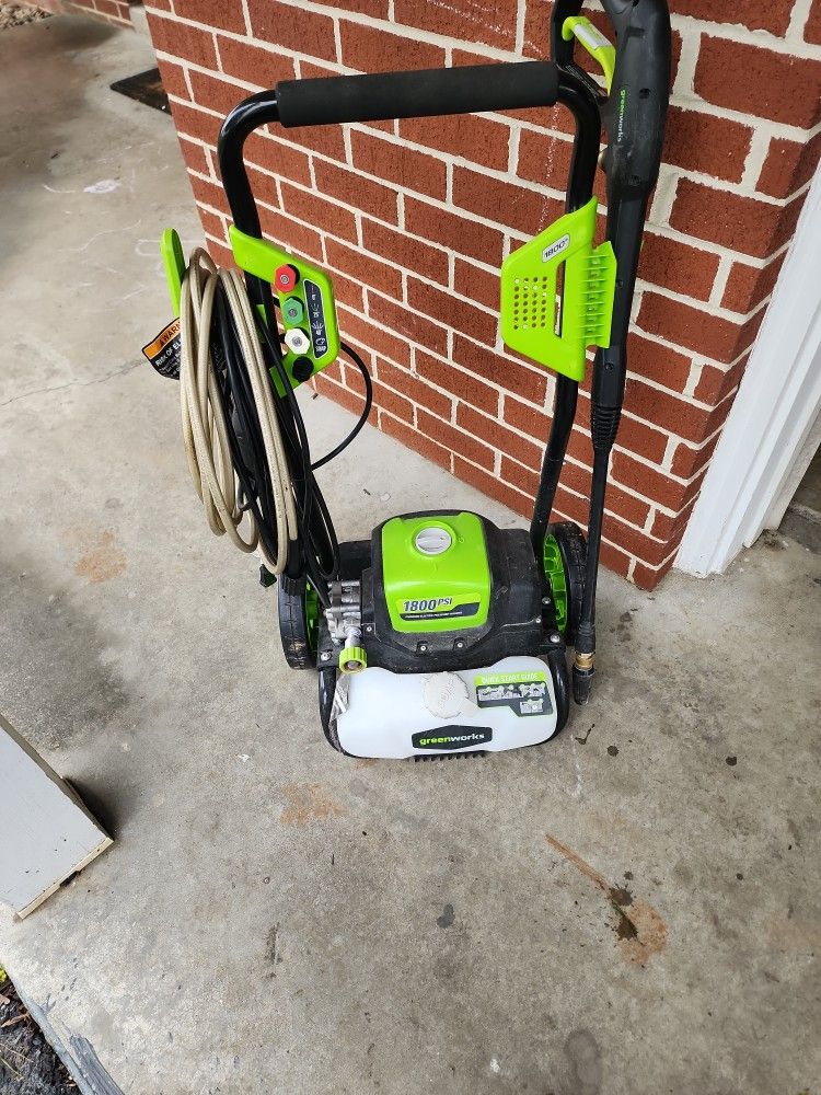 1800 Psi Electric Pressure Washer